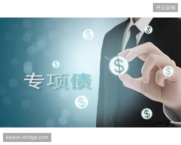 专项债游泳馆项目普遍高估了夏季营收对全年成本的覆盖能力，导致秋冬季的大面积亏损