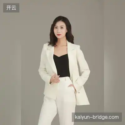 秦璨杏